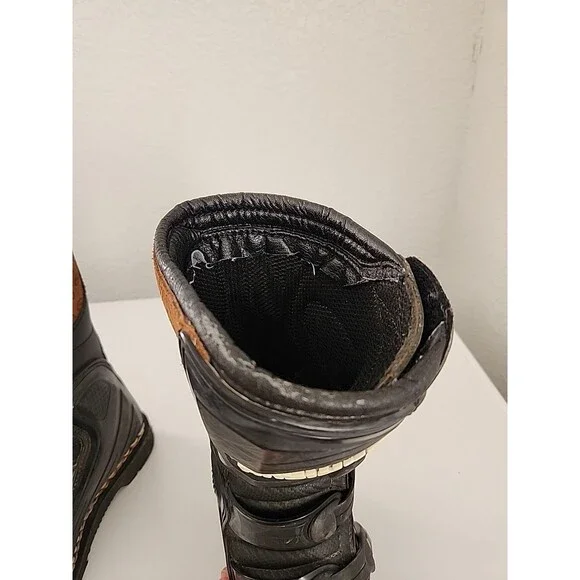 Answer Boys Racing Youth Boots Size 3 Show Lots Of Wear Please See Pictures - Picture 10 of 12